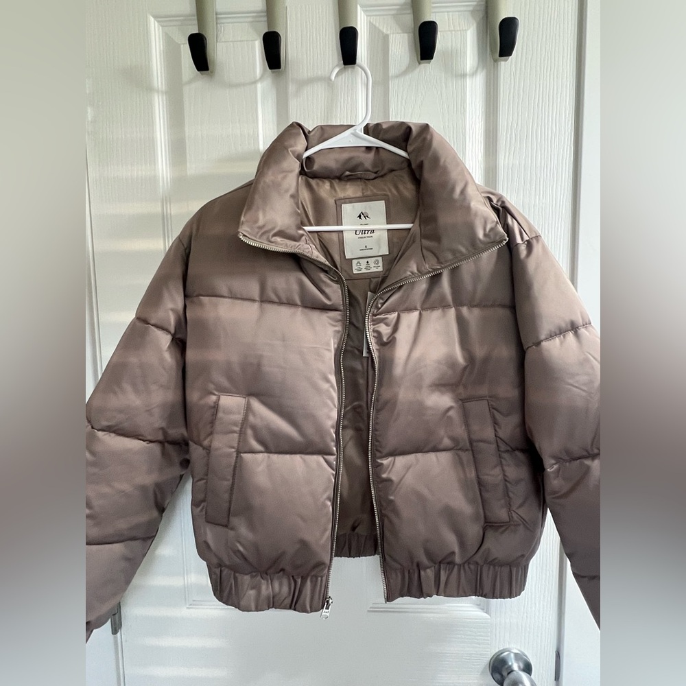 ABERCROMBIE & FITCH  Small Taupe Puffer Jacket